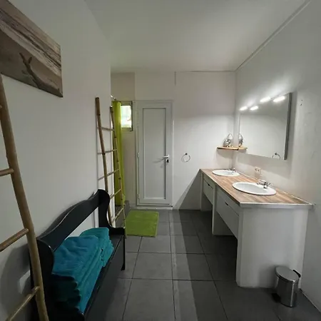 Grand Avec Terrasse Et Piscine Privee Apartamento